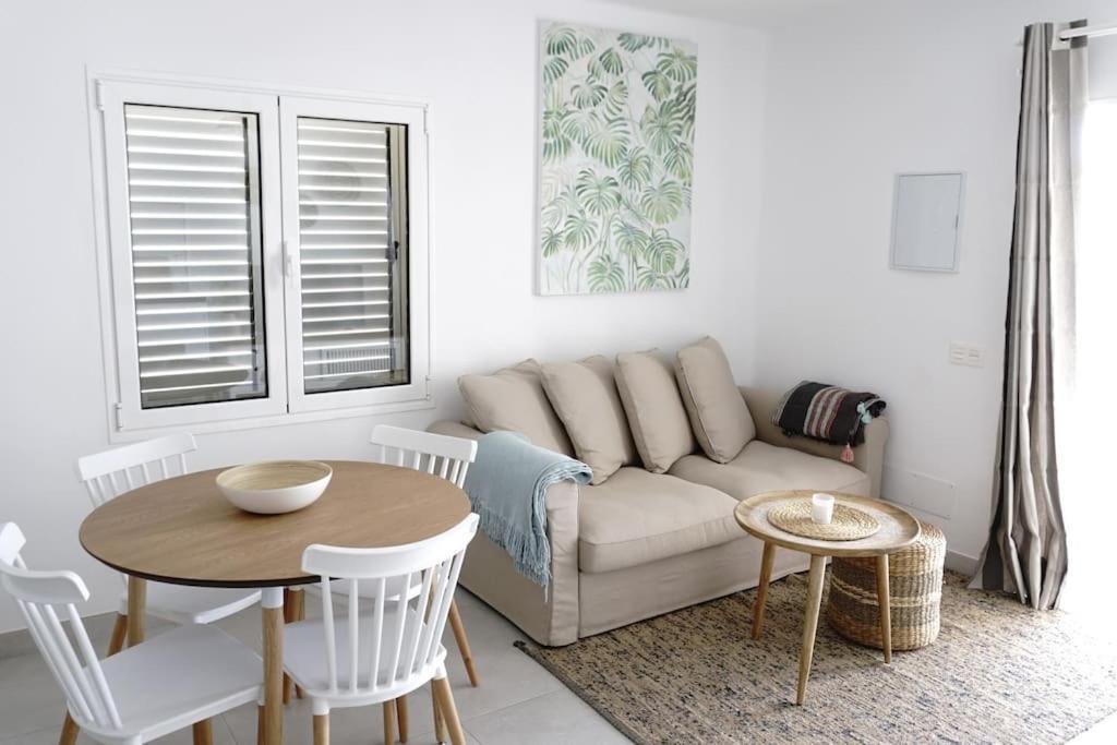 Апартаменты Calma House Коста-Тегисе Экстерьер фото