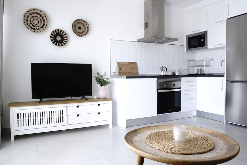 Апартаменты Calma House Коста-Тегисе Экстерьер фото